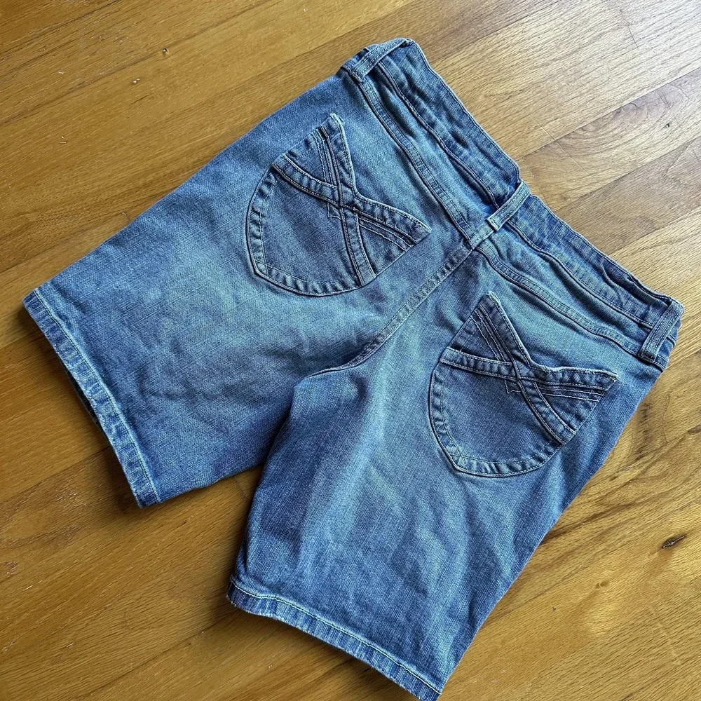 VTG Y2K No Boundaries Denim Jean Shorts Low Rise 9 Blue Bermuda Stretch 5 Pocket